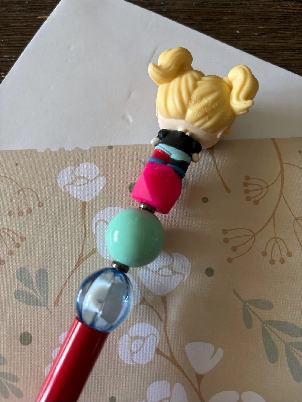 DC Comics: Harley Quinn handmade beaded pen